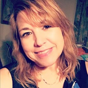 Meet your Posher, Esther